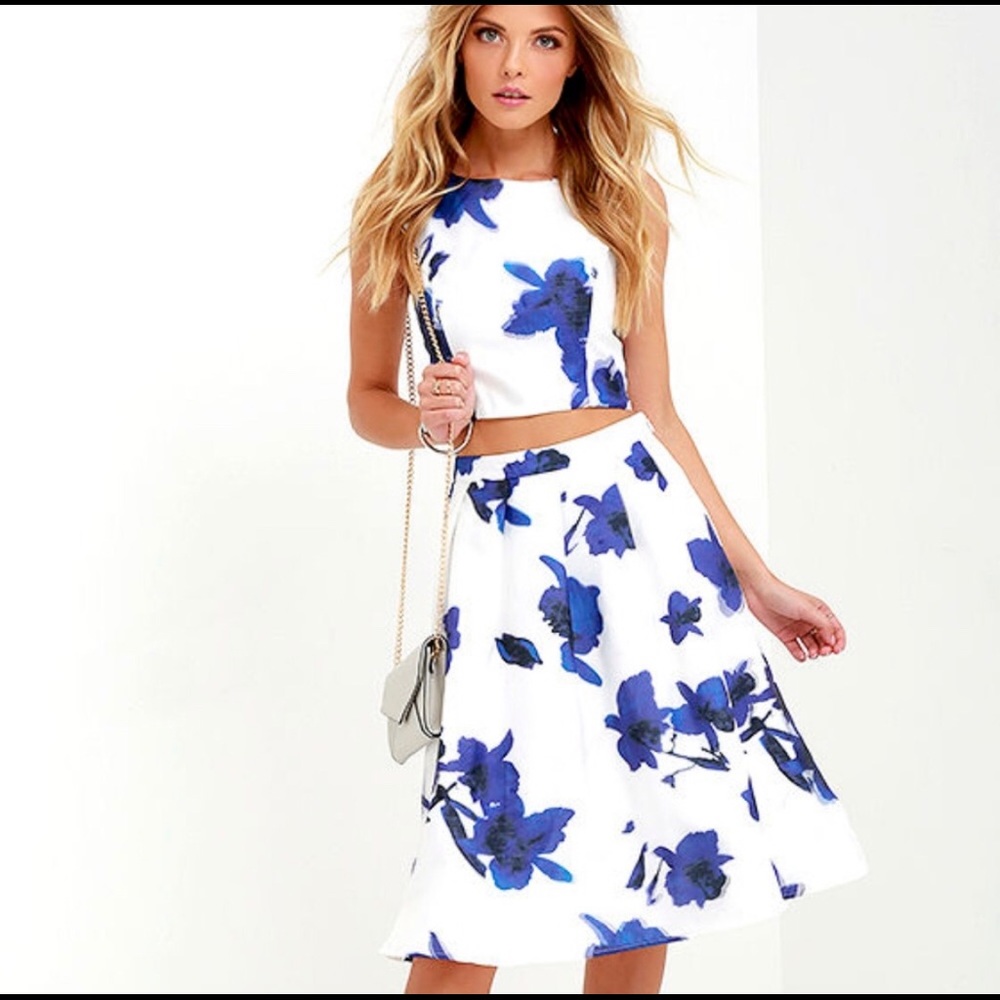 Lulu’s Ivory Blue Floral Two Piece Dress